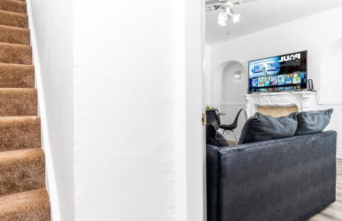 Charming 3 Bed House - Garden - Parking - Wi-Fi Netflix 83BMH - Foto 23