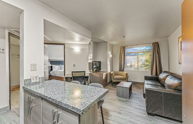 Metro Chandler Extended Stay - Photo 19