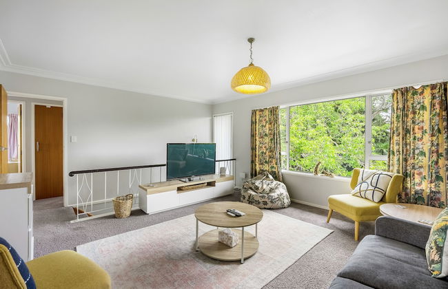 Inner City Retreat - WiFi - Netflix - Photo 22