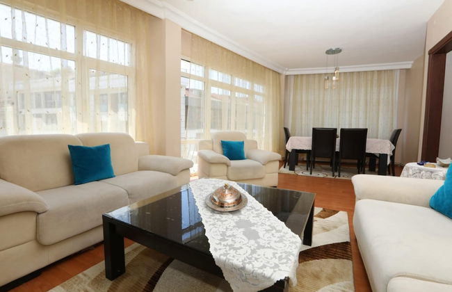 Flat With Two Living Rooms and Balcony in Uskudar - Foto 8