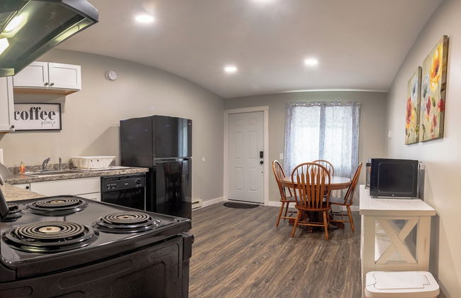 Beautiful Apartments in Thorsen Road Maine - Photo 5