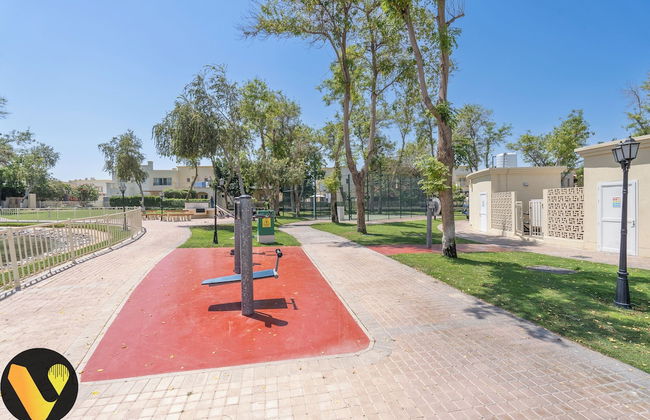 Vogue | Springs Villa Emirates Hills close to Mall of the Emirates | Ski Dubai - Photo 23