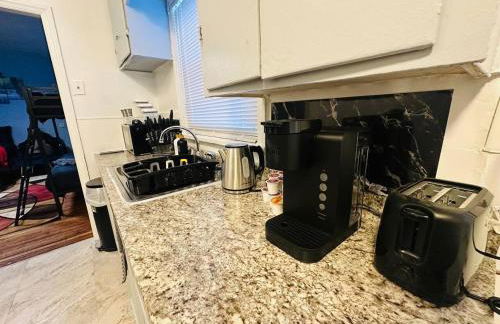 Refurbished 3 Bed, 2 Bath Apt - Near Park and Falls - Foto 20