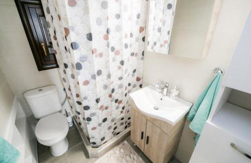 Mermaid Beachfront Villa - Photo 47