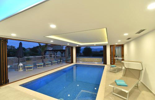 Villa Muskatel KRK -with heated covered pool - Photo 23