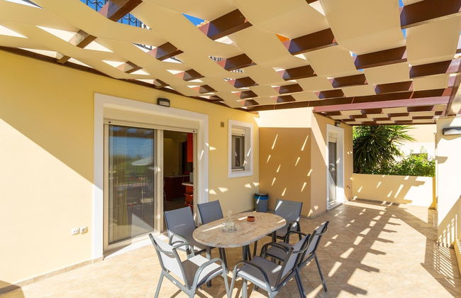 Villa Mary Large Private Pool Walk to Beach Sea Views A C Wifi - 1975 - Foto 13