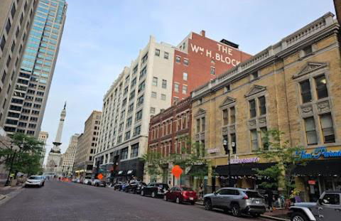 #1 Downtown King Free Parking- Walk to Gainbridge, Lucas Oil, Conv Cntr - Foto 13