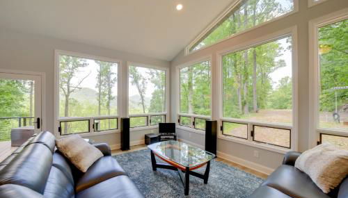 Remote Smoky Mtn Escape with Views and Trail Access! - Foto 3