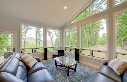 Remote Smoky Mtn Escape with Views and Trail Access! - Foto 3