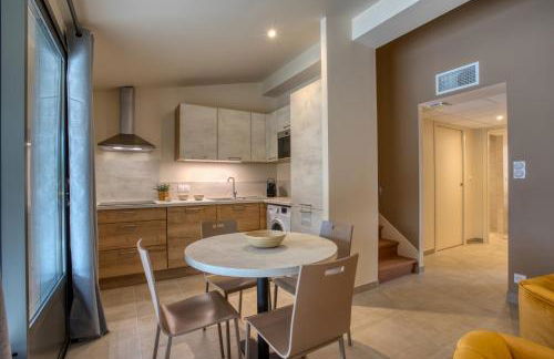 La Plaine aux Etoiles - Maison Individuelle avec Piscine Balnéo Privative et Jardin - Foto 12