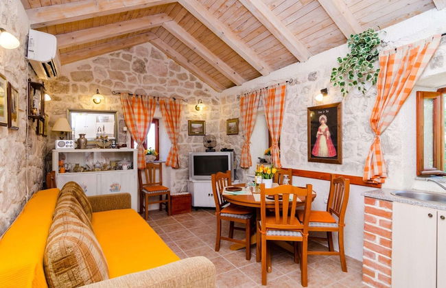 Holiday Home Kamenice - One Bedroom Holiday Home With Terrace - Foto 9