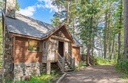 OVER THE RIVER AND THROUGH THE WOODS - Foto 21