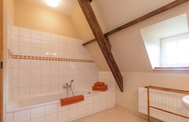 Le Hameau du Chateau - Elegance and Serenity - Photo 16