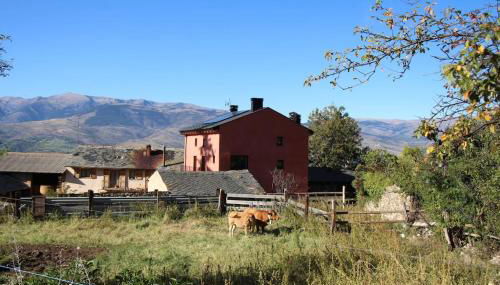 Cal Barné, acogedor alojamiento con jardín en Das - Foto 1