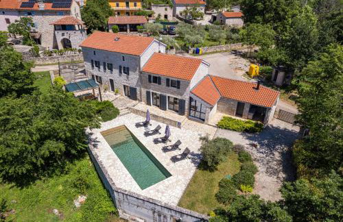 Casa 42 pet friendly for 9 people in Central Istria with salt - water pool - Foto 12