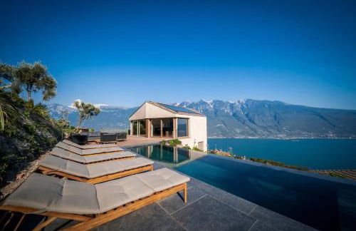 Villa Arias lake view - Photo 29