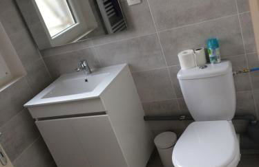 F2 cosy avec Cour - Foto 4