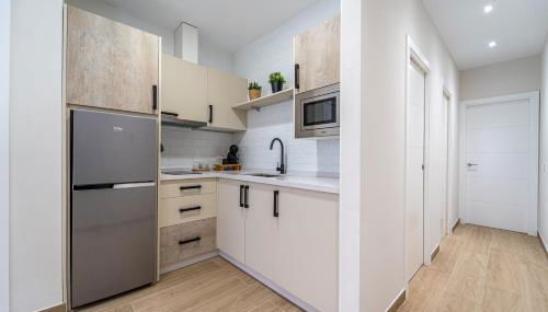 CentroBeach Apartment Fuengirola 250m from Beach - Foto 2, stove