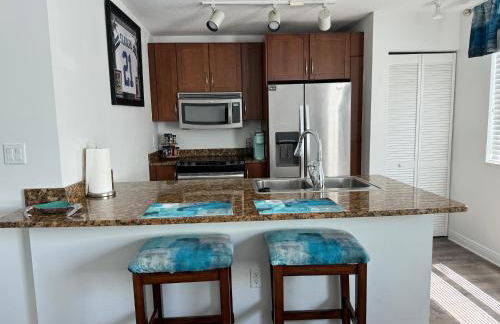 Luxury Oasis Suite - Photo 7