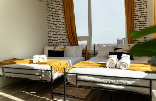Bright and Bold Escape with NYC Views and Free Parking, Sleeps 9 and 2 Baths - Foto 3