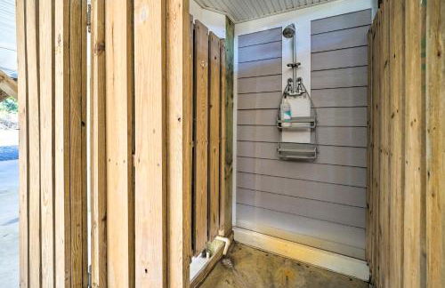 Carefree Coastal Getaway - Walk to Long Beach - Foto 32