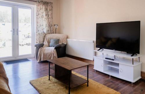 Spacious 6 bedroom House in Dudley with optional Nursery-Drive and Garage-Families and Contractors Welcome - Foto 44