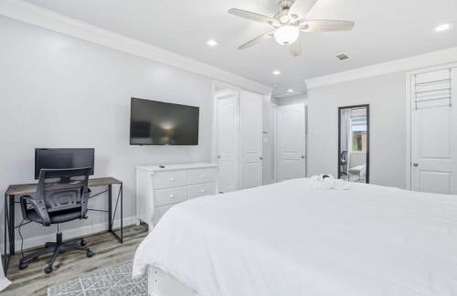 O22B Southwest Houston 1BR King Bed Pet Friendly Fast WiFi - Foto 18