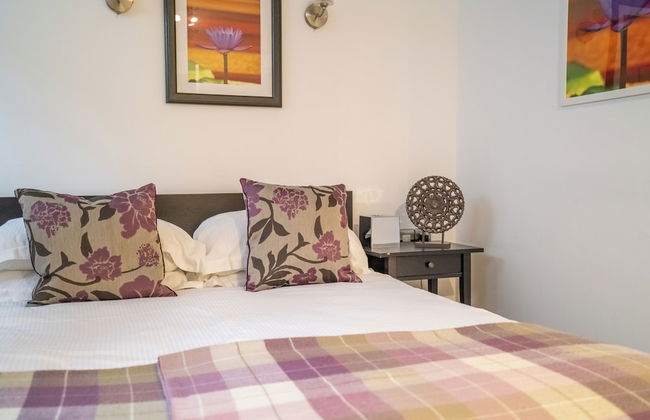 Pod Rooms - Nell Gwynn House Apartments - Photo 18