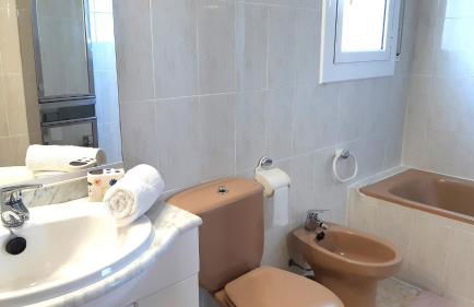 Julia in Lloret de Mar - Foto 38