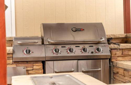 Movie Theatre Hot Tub Outdoor Grill - Foto 44