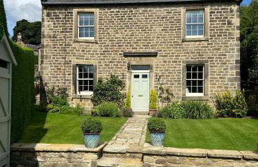 Garden annexe in Hathersage centre with parking - Foto 1