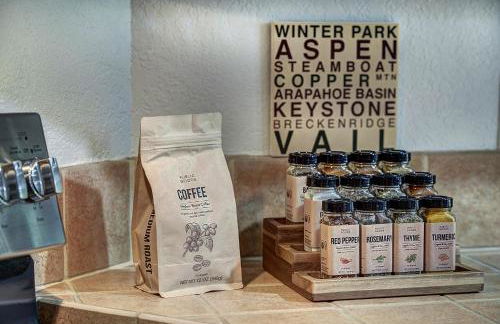 Iconic Log Cabin Escape - Idaho Springs - Hot Tub - Foto 14