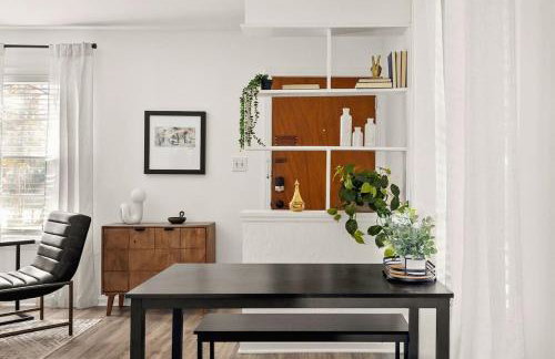 Stylish and Cozy 2BR in Vibrant East Austin - Foto 8