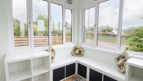 6 Lowlands - Photo 3