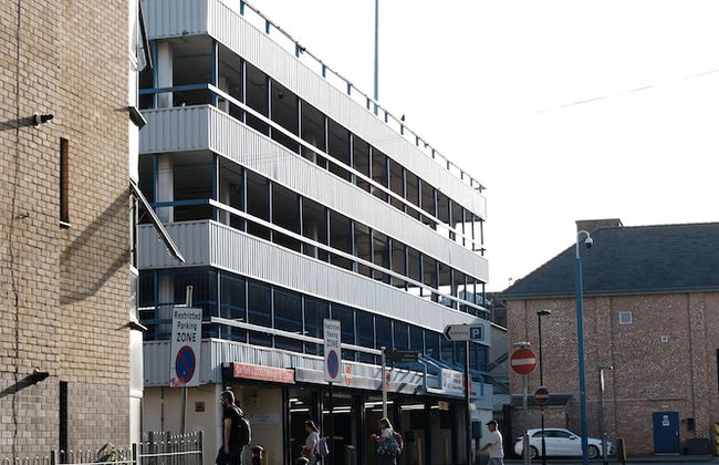 Canal Walk Studios - Photo 42