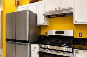 Dog-friendly home with large patio, W/D & central AC - Foto 48