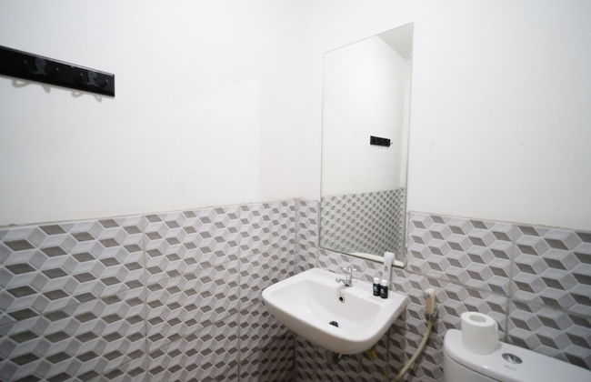 Clean And Comfy 1Br At Tamansari Prospero Apartment - Foto 21