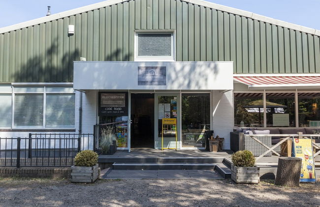 Cozy Holiday Home in Nunspeet near Forest - Photo 3