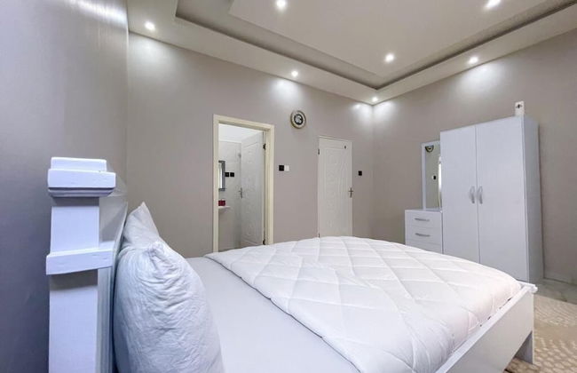 Empire Bay Beach Villa - Photo 2