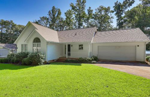 Lakefront Milledgeville Home with Private Dock! - Foto 40