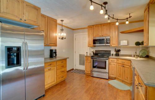 Kaysville Group Getaway 26 Mi to Snowbasin Resort! - Photo 10