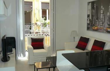 Apartamentos Hiedra y Tapinería Mercado Central - Photo 22