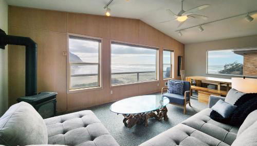 Oceanfront Views! Hot Tub! Starlit Shores - Foto 3