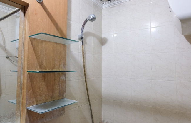 Spacious And Homey 3Br Apartment At Majesty - Photo 15