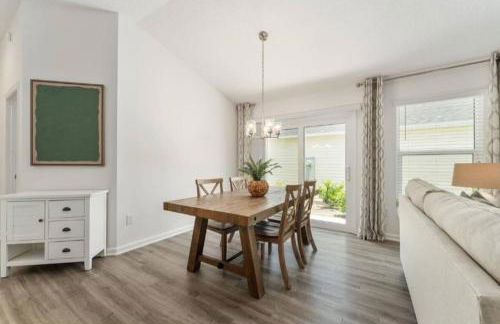 Large 3 bedroom with Pool and Golfcart - Foto 39