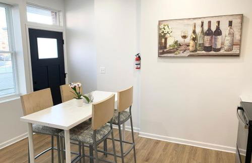 Comfy Cozy 2BD-2BA apt in Federal Hill - Photo 7