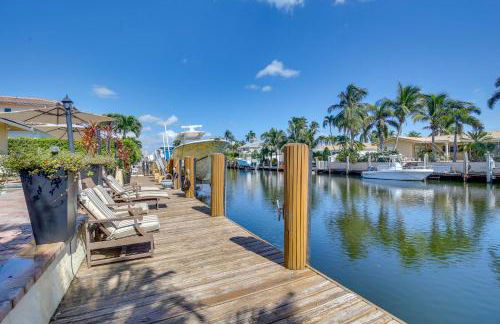 Canal Access and Pool Lighthouse Point Getaway! - Foto 1