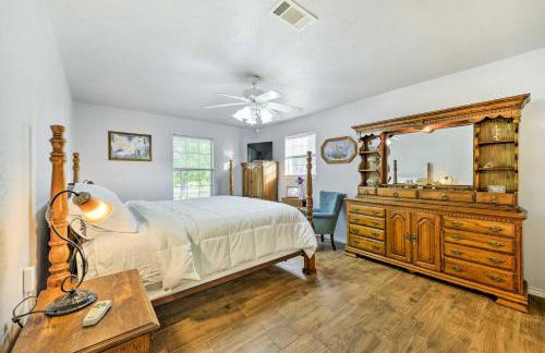 Pet-Friendly Moody Home with Fire Pit and Large Yard! - Foto 12