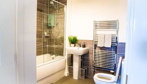 A luxury 2 bedroom apartment with 2 free parking - Foto 4