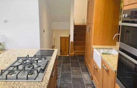 Wisteria Lodge, beautiful home in a great location - Foto 11